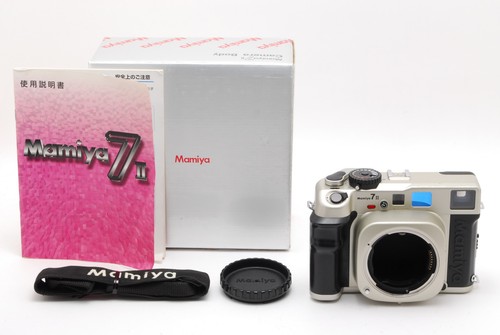 Near mint box mamiya 7ii - mint, w/box]