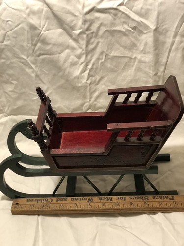 Vintage wooden sleigh - vintage, 13”