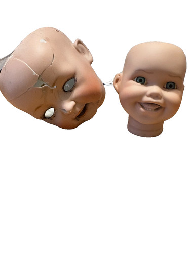 Lot two old baby doll - lot,