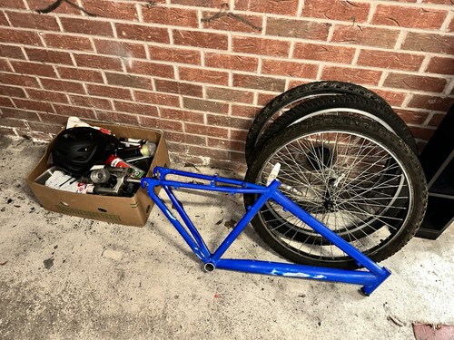 Aluminium bike frame with - aluminium,