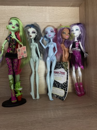 Creepeo and monster high - creepeo,
