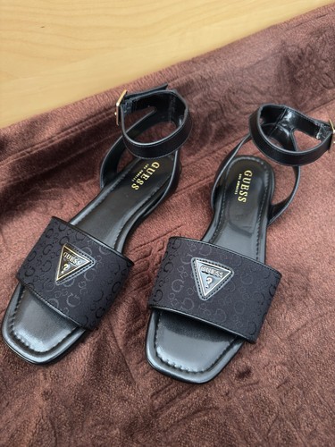 Guess black logo - black,