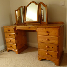 Ducal Victoria pine dressing