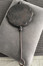 Klafrestrom No 11 cast iron waffle iron-Swedish KS Mark-Rustic Cookware