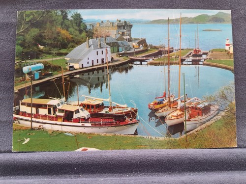 Crinan harbour 31254