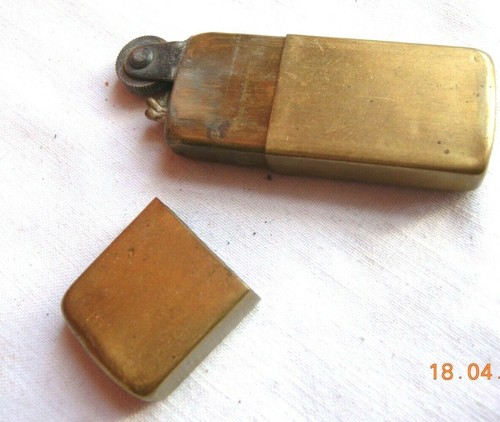 Vintage brass lighter seigneur - vintage,
