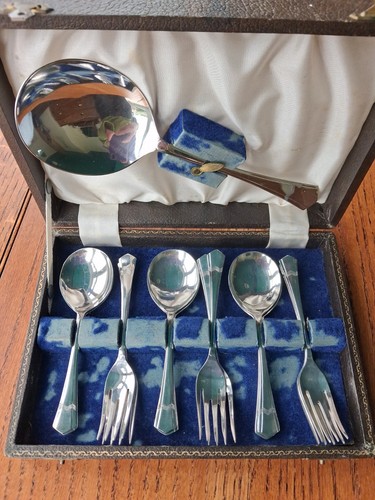 Vintage cake forks and dessert - cake,