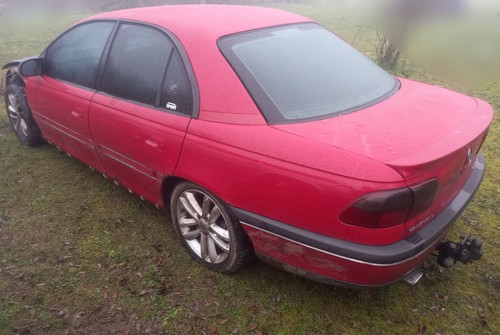 Breaking vauxhall omega - vauxhall,