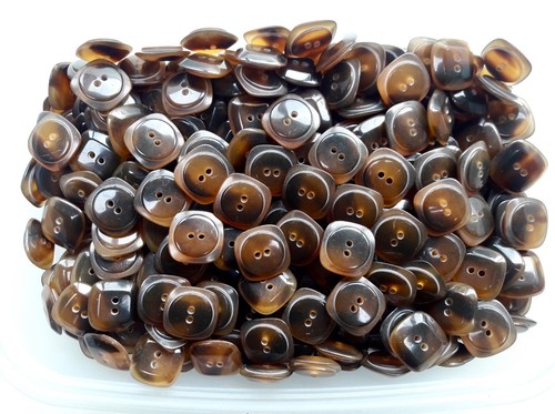 Buttons square 15mm 20mm - square,