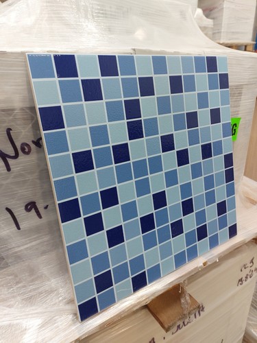 Blue white mosaic effect - blue,