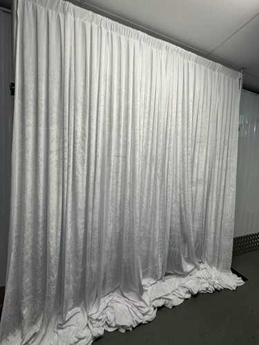 White crusted velvet backdrop - white,