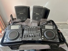Pioneer XDJ-1000mk2 Decks & DJM800 Mixer with Carlsbro 12/300 Active Monitors
