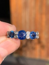 18ct gold diamond sapphire ring 3.2 grams