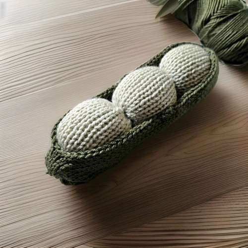 Handmade knitted peas a - 3,