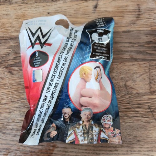 Official wwe thumb - thumb, wars