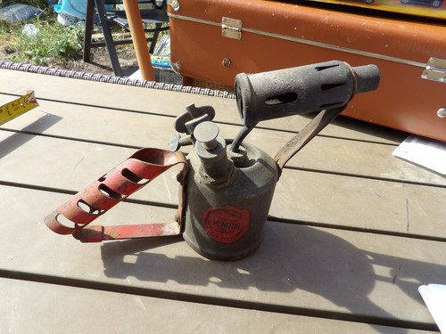Vintage monitor paraffin - vintage, blow