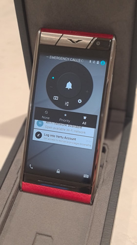 Vertu signature touch red - touch,