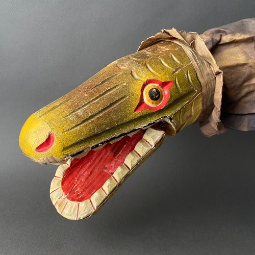 Rare large crocodile hand - rare,