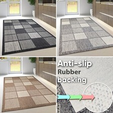 Non-Slip Rug Check Pattern