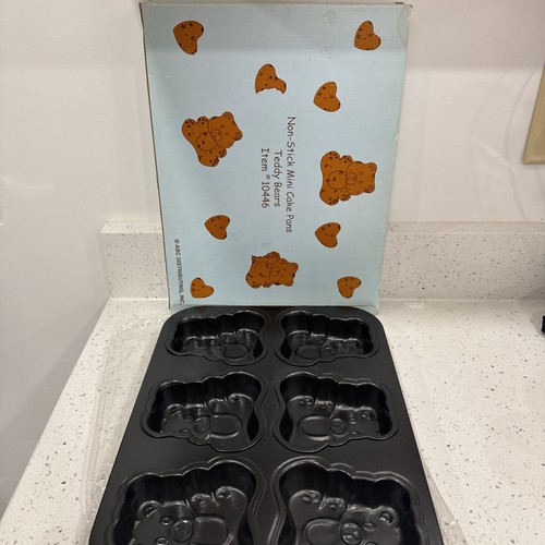 Teddy bear baking pan charcoal - pan,
