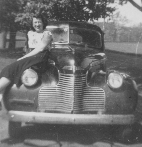 1940 beautiful woman - beautiful, pretty