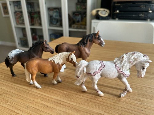 Schleich horse bundle - horse,
