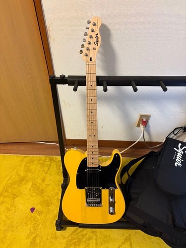 Squier fender telecaster - by,