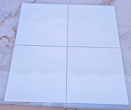 Plain gloss bumpy white - gloss,