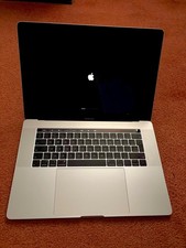MacBook Pro 15” i7 UHD