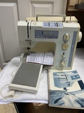 Bernina 1020 Sewing Machine