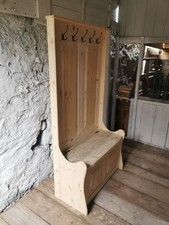 settle bench with storage Pine