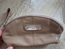 Edina Ronay London beige