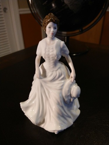 Royal doulton collectors club - collectors,