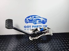 Jaguar XE 2018 brake pedal