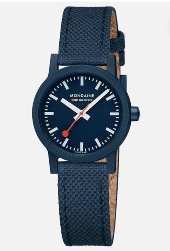New mondaine essence - new, deep
