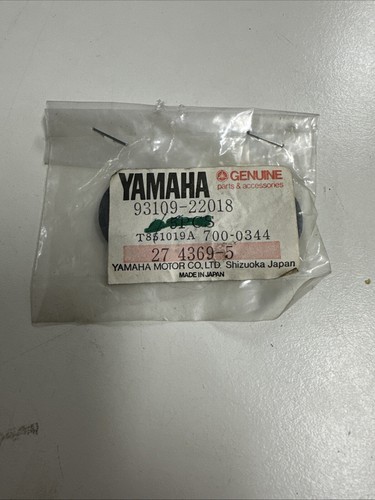 Oil seal swingarm - 2,