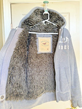 RARE 2000s Hollister Faux Fur