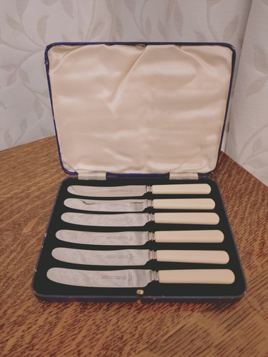 Pristine vintage set - pristine,