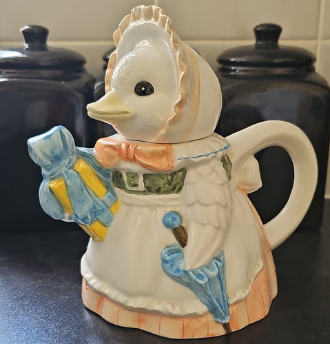 Ceramic figural duck mug 500ml - ceramic,