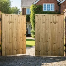 6ft T&G Driveway Gates