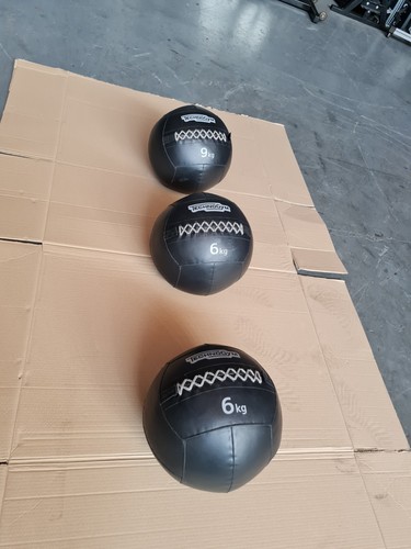 Technogym medicine balls - medicine,