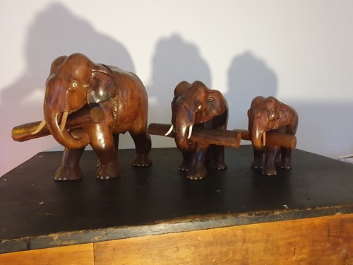 Solid wood hand carved - 3,