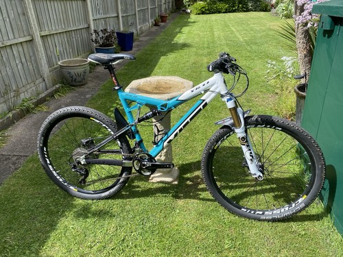 Yeti 2010 full - yeti, r