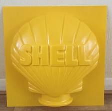 Half Shell Globe Classic Car