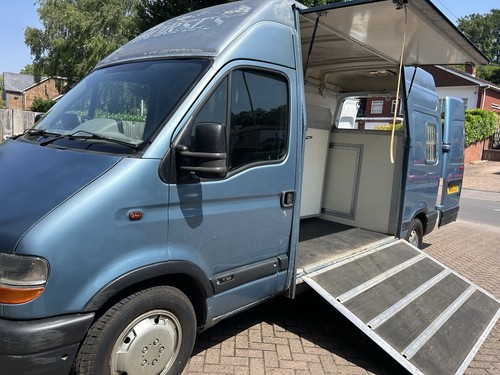 Renualt master horsebox 5t - renualt,