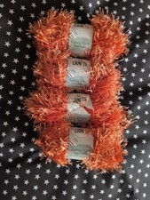 So Crafty Fancy Yarn in Tinsel