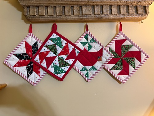 Quilted patchwork pot holders - patchwork,