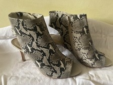 M & S Ladies grey silver
