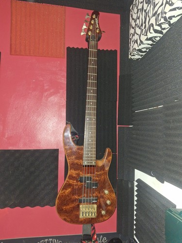 Samick artist series - 5, string
