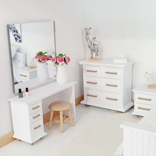Dressing table scale - dressing,